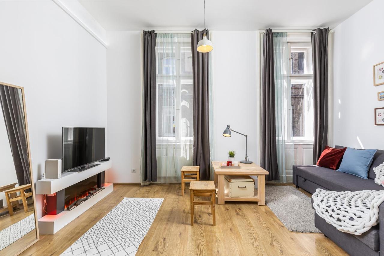 בודפשט Paco&Orsi'S Homey Cosy Apartment In The City Center מראה חיצוני תמונה