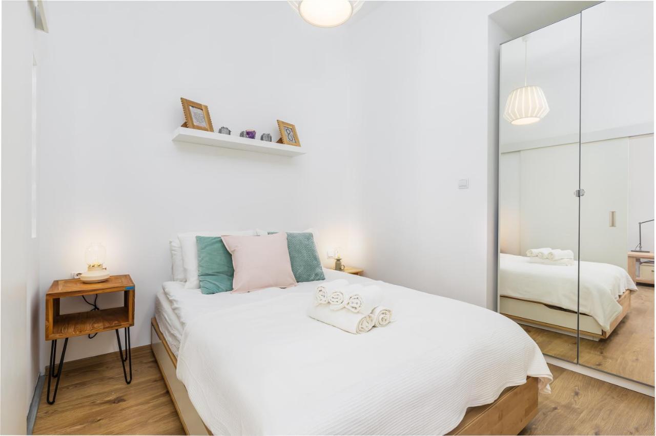בודפשט Paco&Orsi'S Homey Cosy Apartment In The City Center מראה חיצוני תמונה